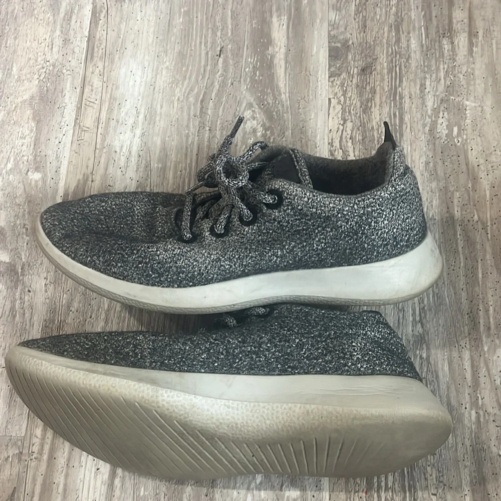 Allbirds Men’s Wool Runner Dark Grey Size 9